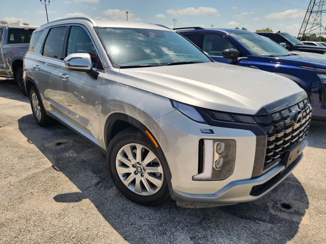 2025 Hyundai Palisade SEL Silver at Texan Dodge Chrysler Jeep Ram
