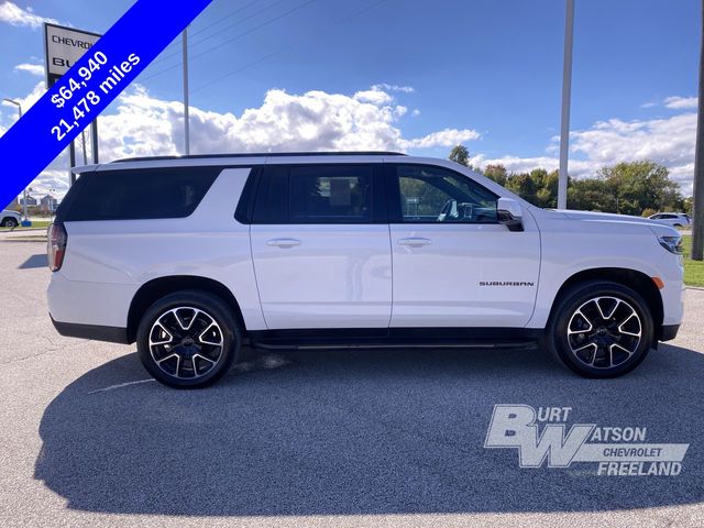 2023 Chevrolet Suburban RST 12