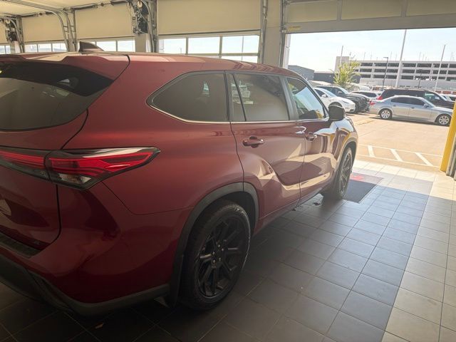 2023 Toyota Highlander LE Red at Bravo Nissan
