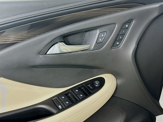 2019 Summit White Buick Envision Premium II AWD SUV