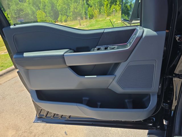 New 2026 Agate Black Metallic Ford XLT image 27