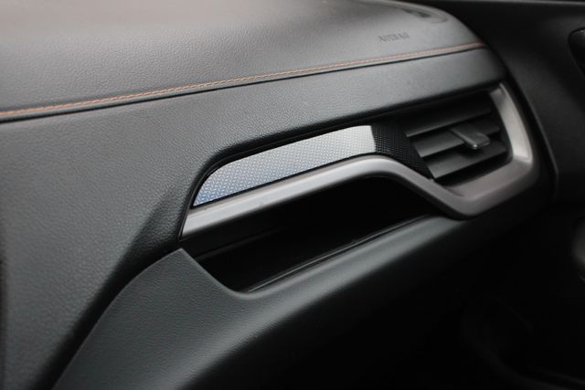 Used 2023 Red GMC AT4 image 21