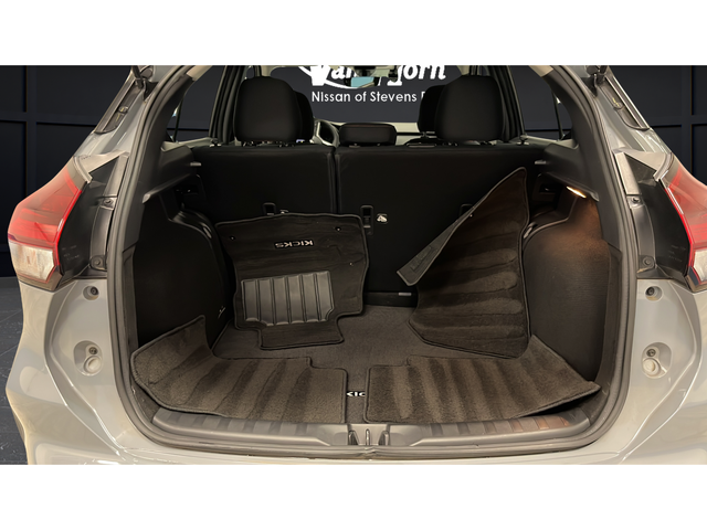 Used 2024 Boulder Gray Pearl Nissan SR image 25