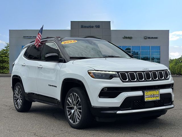 Bright White Clearcoat 2024 Jeep Compass Limited 4WD SUV / Crossover Four-Wheel Drive 8-Speed Automatic