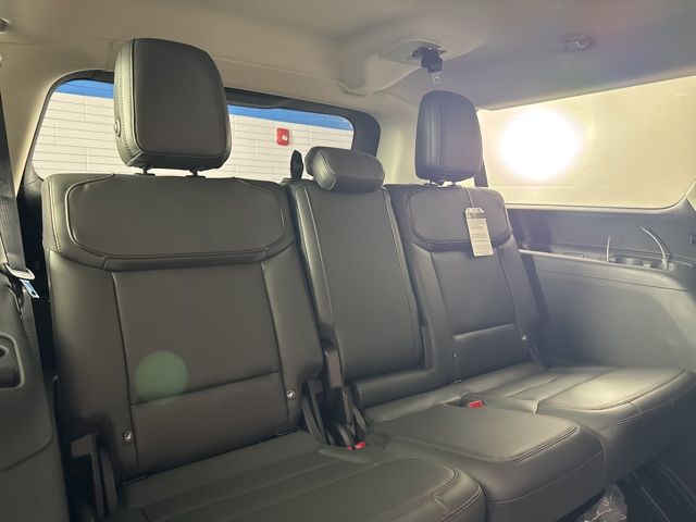 2025 Space Silver Metallic Ford Expedition Max 4X4 SUV