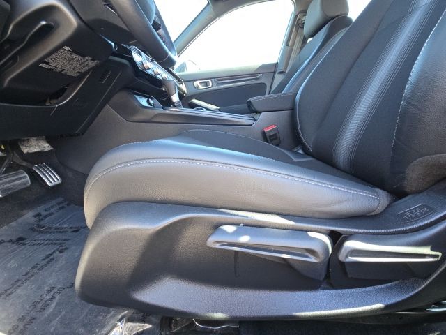 2025 Honda Civic Sport:B02130