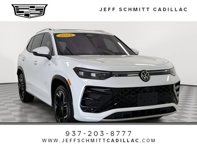 Opal White Pearl 2025 Volkswagen Tiguan SUV / Crossover All-Wheel Drive 8-Speed Automatic