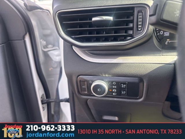 Used Car 2023 Ford Explorer  Xlt For Sale Under $35,000 In San Antonio, Texas