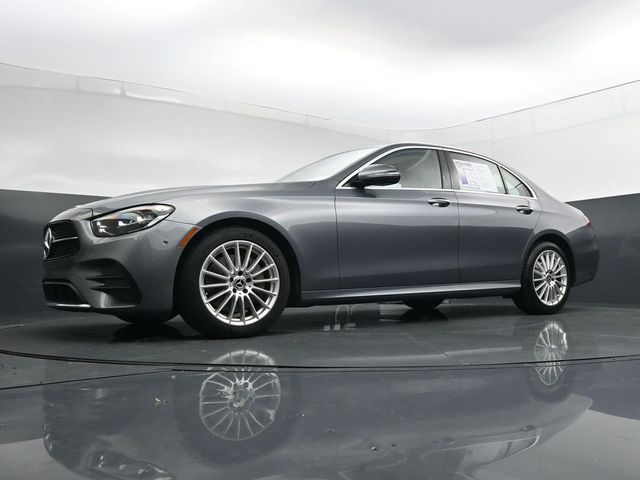 Used 2023  Mercedes-Benz E 350 image 24