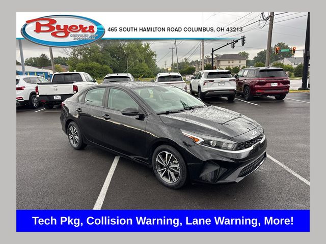 Aurora Black Pearl 2022 Kia Forte Sedan Front-Wheel Drive Continuously Variable Transmission
