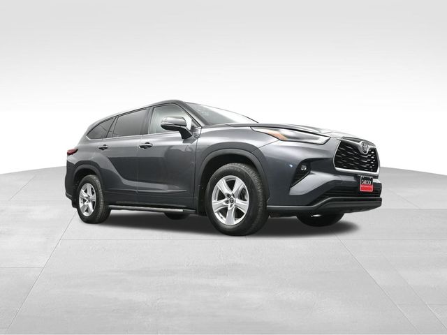 2022 Toyota Highlander LE 41