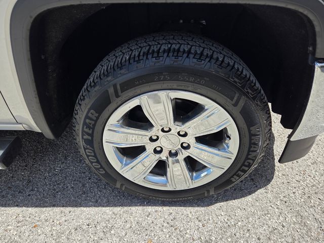 Certified Used 2017 Silver GMC SLT image 19