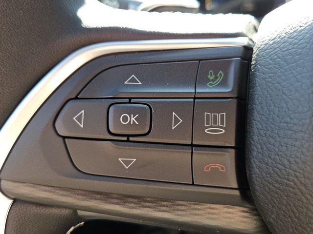 2026 Jeep Grand Cherokee L Laredo 4x4