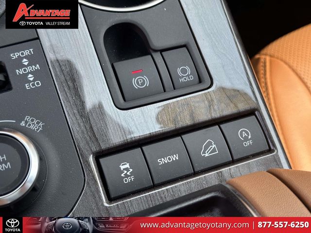 Used 2022 Toyota Highlander SUV