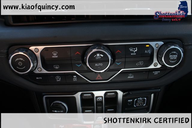 Used 2025 Jeep Wrangler SUV
