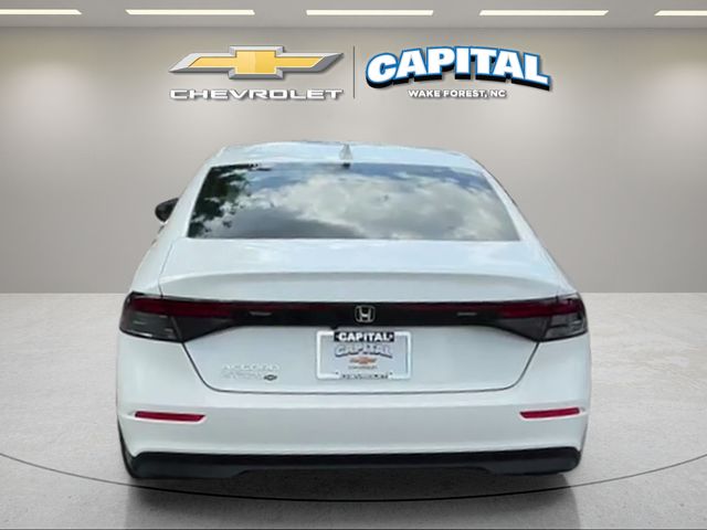 Used 2024  Honda LX image 5