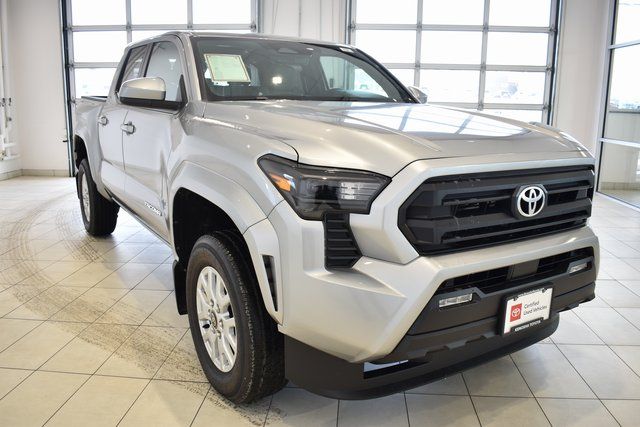 2025 Toyota Tacoma SR5 Double Cab 4WD