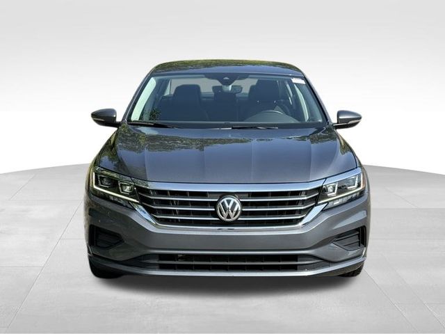 2020 Volkswagen Passat 2.0T SE 8