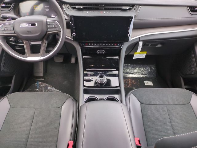 new 2026 Jeep Grand Cherokee car, priced at $41,127