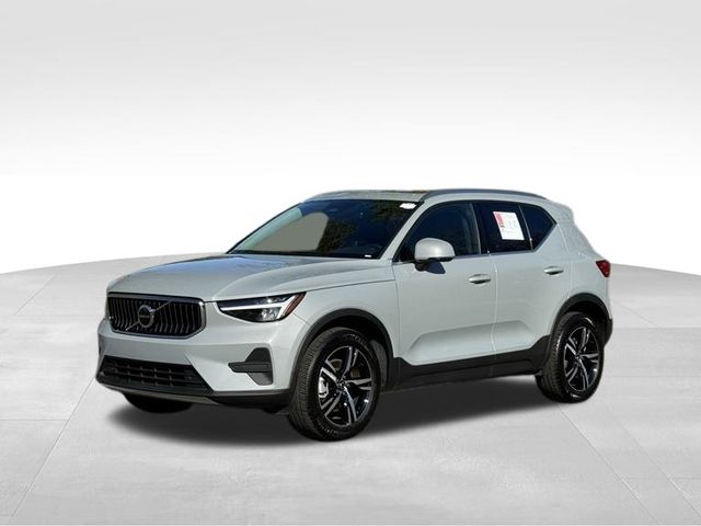 2024 Volvo XC40 B5 Core 36