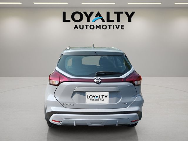 Used 2024 Nissan Kicks SUV