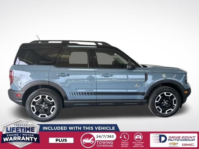 2022 Ford Bronco Sport Outer Banks - Image 2
