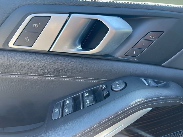 2021 BMW X5 40i - Photo 15