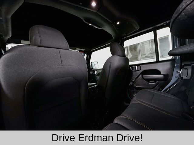 Used 2024 Jeep Wrangler SUV