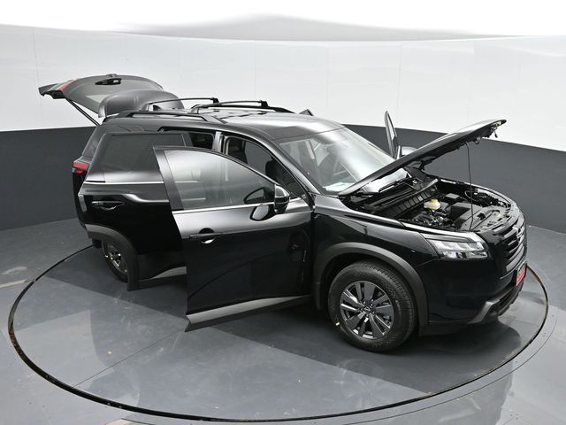 2025 Nissan Pathfinder SV 49