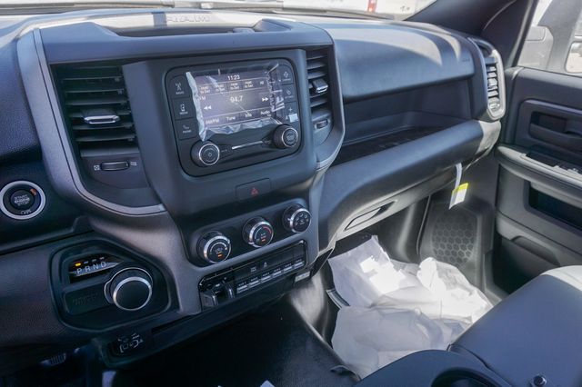 2500 Regular Cab Tradesman