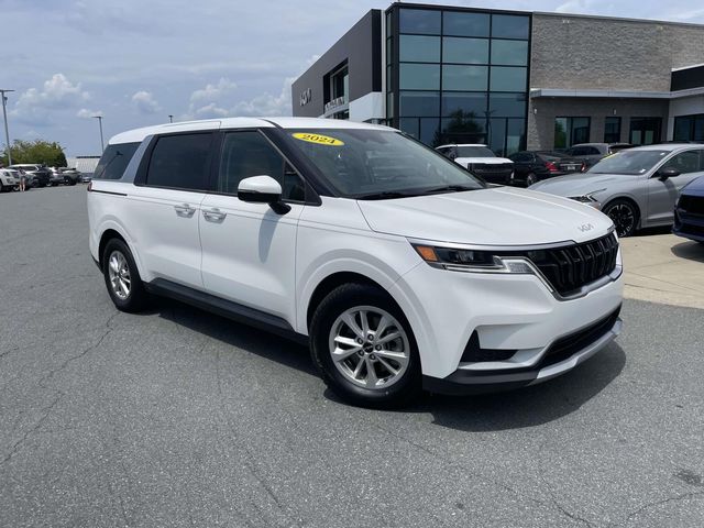 Snow White Pearl 2024 Kia Carnival Minivan Front-Wheel Drive 8-Speed Automatic