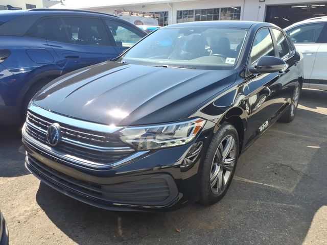 2023 Volkswagen Jetta - Image 2
