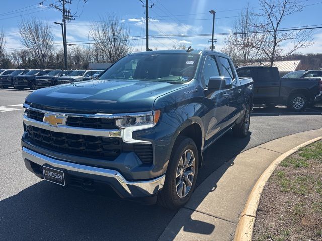 Lakeshore Blue Metallic 2024 Chevrolet Silverado 1500 LT Crew Cab 4WD Pickup Truck Four-Wheel Drive 8-Speed Automatic