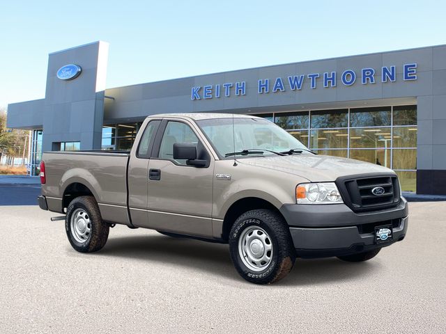Brown (Arizona Beige Clearcoat Metallic) 2005 Ford F-150 XL Pickup Truck Rear-Wheel Drive 4-Speed Automatic Overdrive