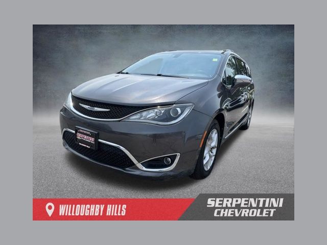 Gray (Granite Crystal Metallic Clearcoat) 2019 Chrysler Pacifica Minivan Front-Wheel Drive 9-Speed Automatic