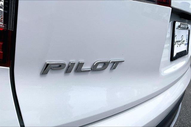 Used 2022 Honda Pilot Touring 4D Sport Utility