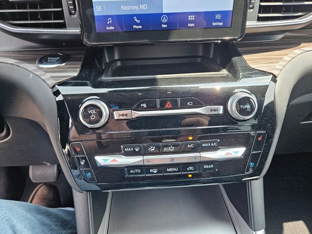 2023 Ford Explorer Limited photo