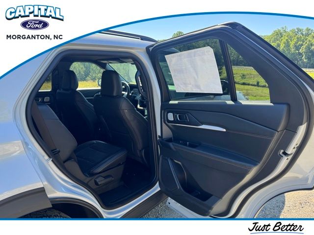 New 2026 White Ford Tremor image 14