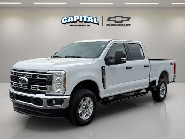  2025 Ford F-250 Super Duty XLT Crew Cab 4WD   