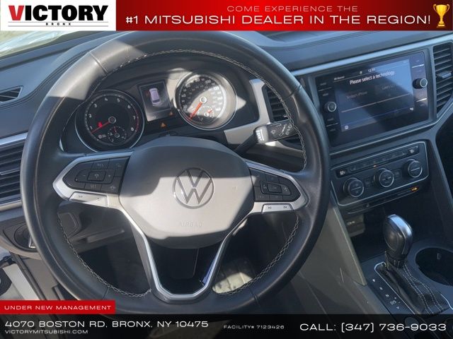 2021 Volkswagen Atlas 3.6L V6 SE w/Technology photo