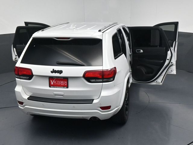 2020 Jeep Grand Cherokee Altitude White/off-white at River Oaks CDJR