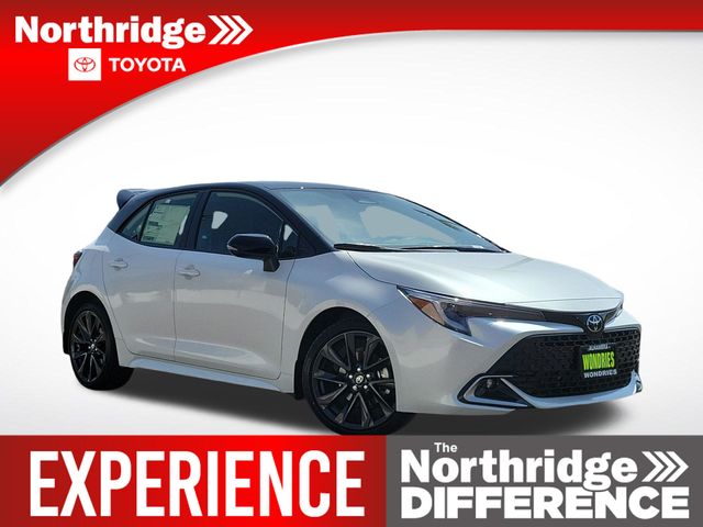Pearl 2027 Toyota Corolla Hatchback Hatchback Front-Wheel Drive Automatic