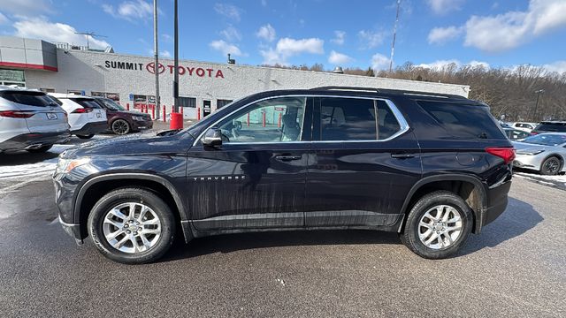 2020 Chevrolet Traverse LT - Image 2