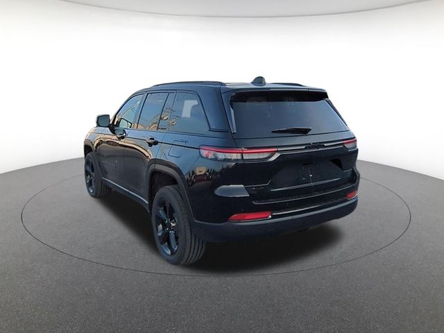 new 2025 Jeep Grand Cherokee car, priced at $40,856