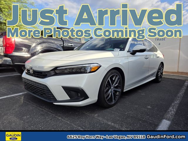 2022 Honda Civic Touring CVT's photo