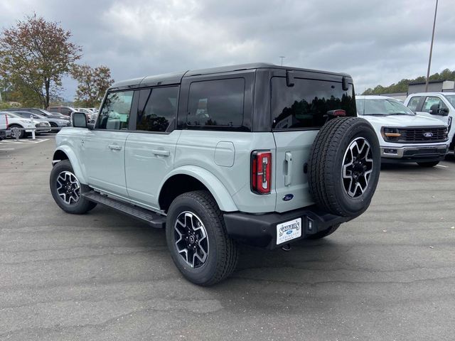 2024 Ford Bronco Outer Banks 6