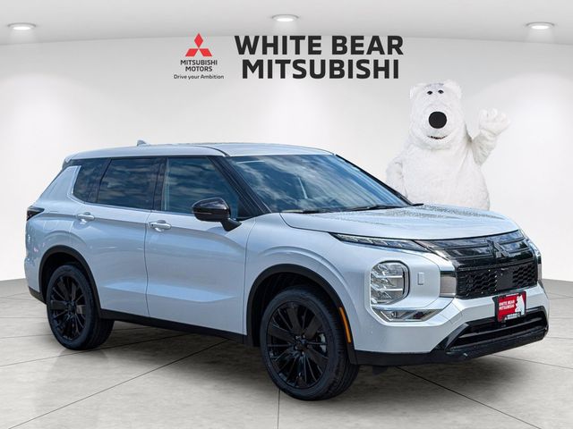 White Diamond 2026 Mitsubishi Outlander SUV / Crossover All-Wheel Drive Continuously Variable Transmission