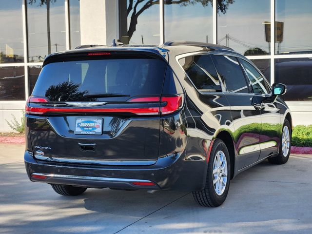 2022 Chrysler Pacifica Touring L 7