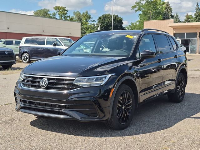 2022 Volkswagen Tiguan 2.0T SE R-Line Black