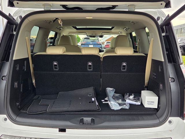 New 2026 White Nissan Platinum image 13